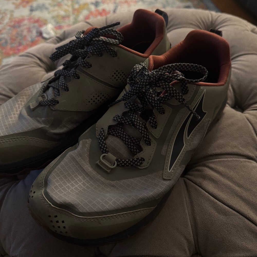 Altra Lone Peak 5